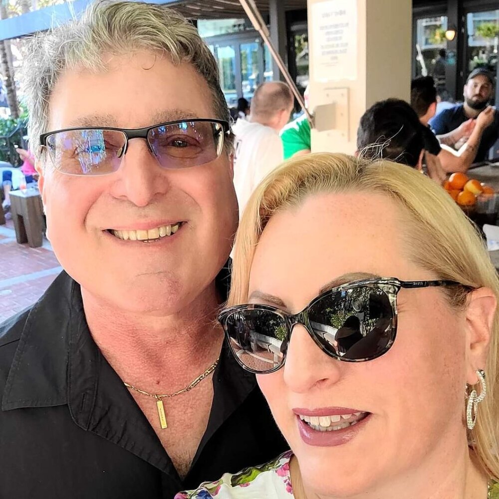Meet your Posher, Lori and Eric